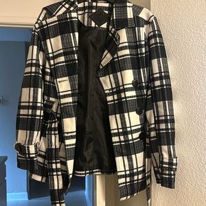 Black and white cute size medium coat